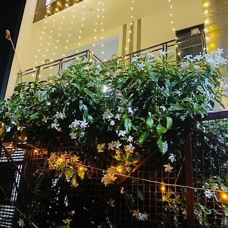 Atulyam Stays Sushant Golf City Lakhnau Kültér fotó